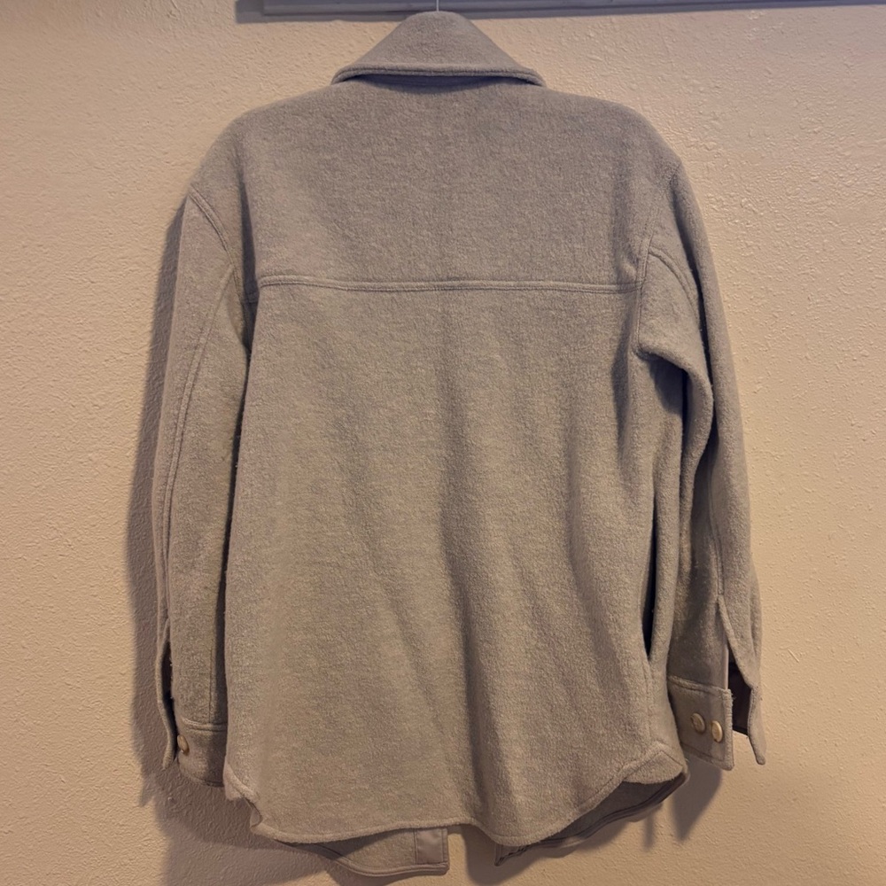 Quince 100% Merino Wool Shirt Jacket Shacket Light Gray Heather Size Small EUC - Picture 10 of 12